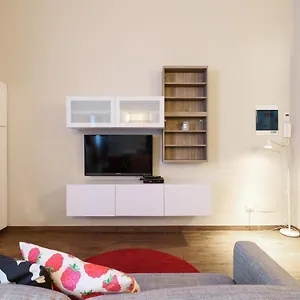 contempora-apartments-crocetta-carmen.it-lombardy.com/