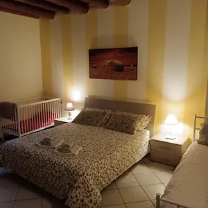 casa-giulia-a-valeggio-sul-mincio.hotelinveneto.com/